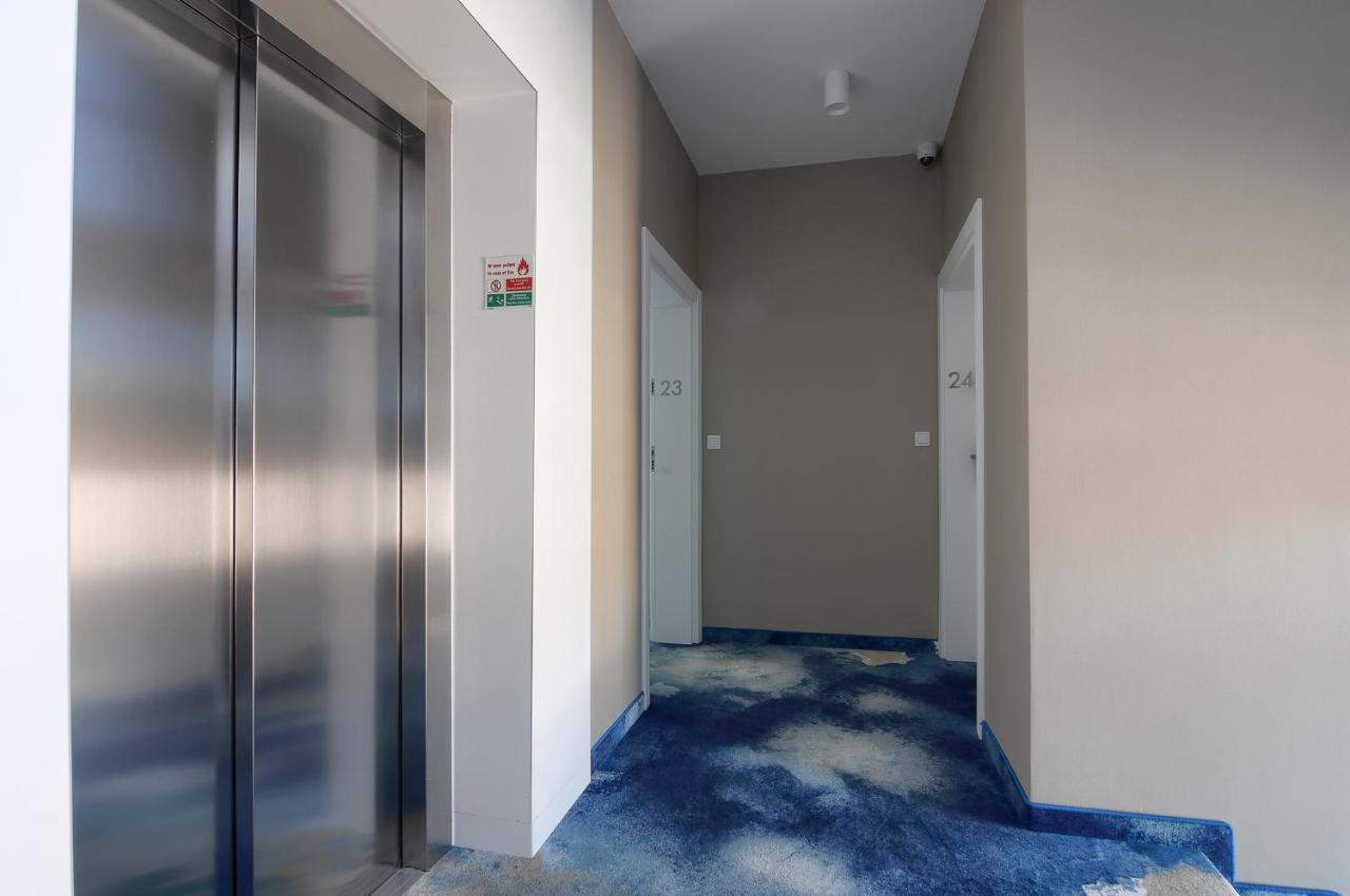 אוסטרוני מורסקי Apartament Z Widokiem Na Morze - Nadmorski Luksus Apartamenty מראה חיצוני תמונה